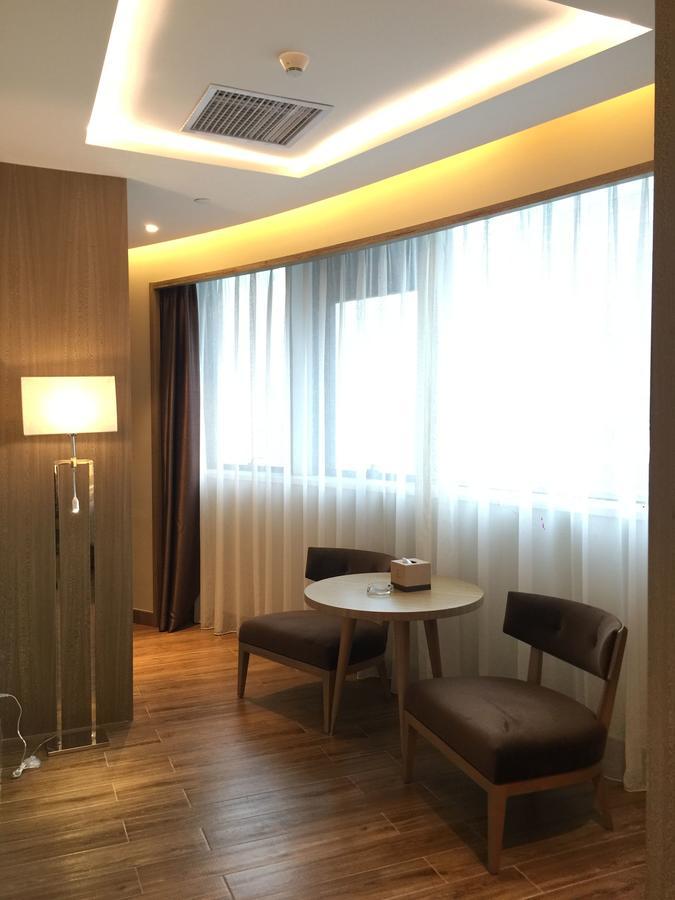 Southern-Club Station 1 Hotel-Free Canton Fair Shuttle Bus Екстериор снимка